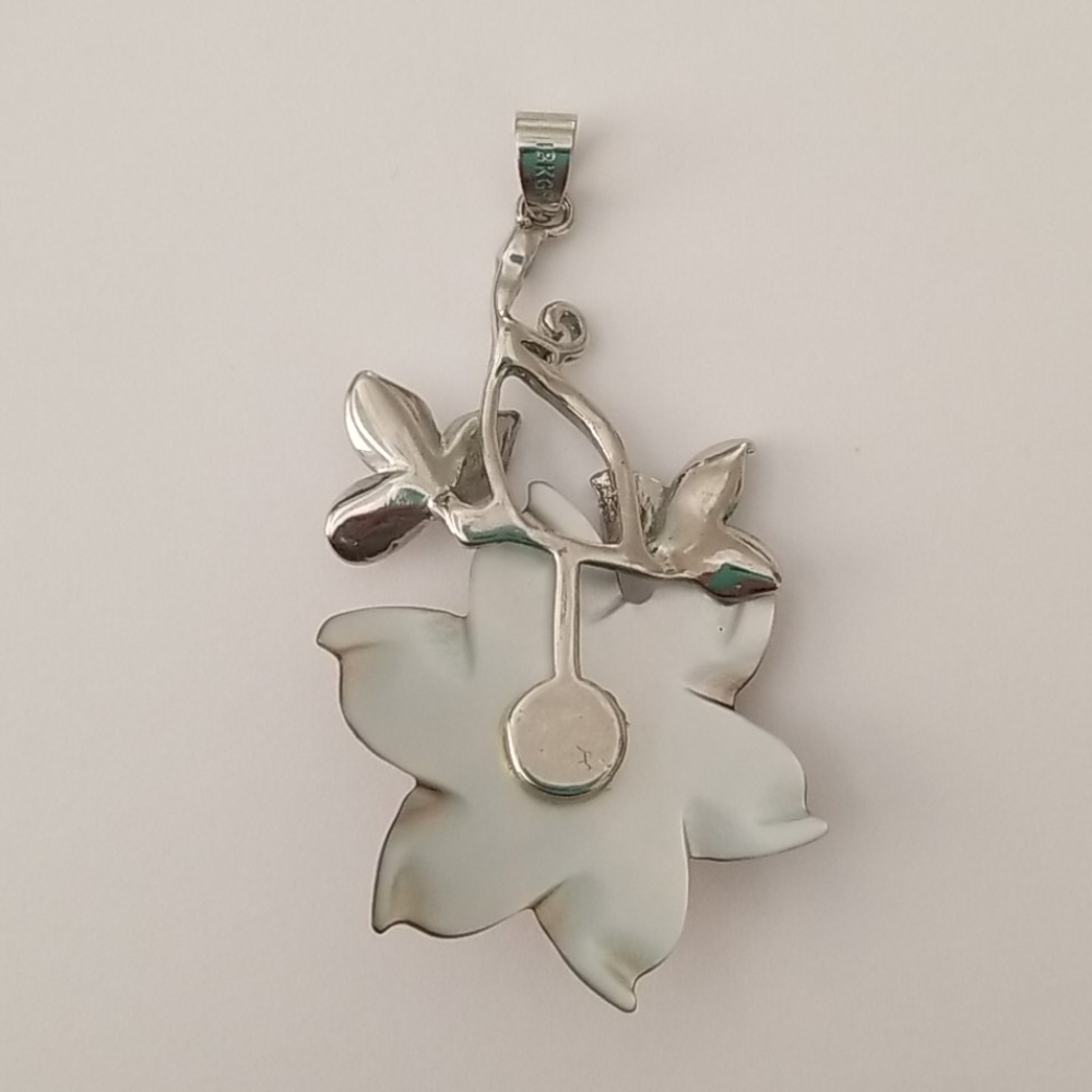 Floral Vintage Pendant - Picture 5 of 5